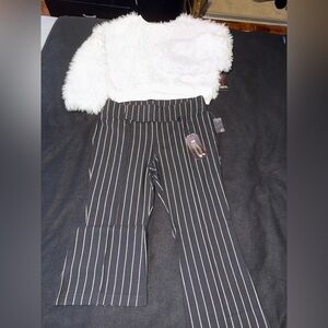 No Boundaries 2 Piece Outfit. Perfect For Date Night